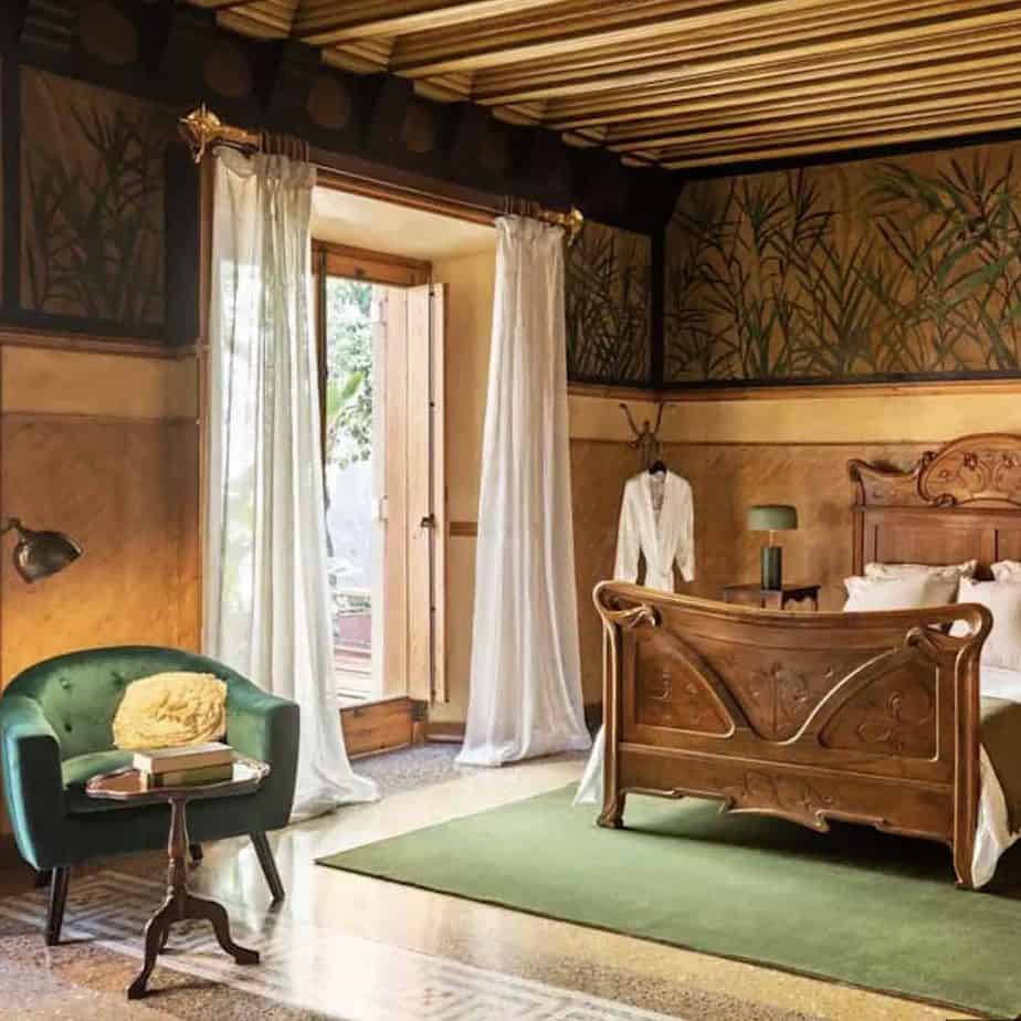 Casa Vicenç - Gaudí, ses meubles ses spaces