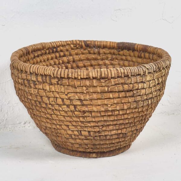 Cesta de mimbre antigua (c.1930)