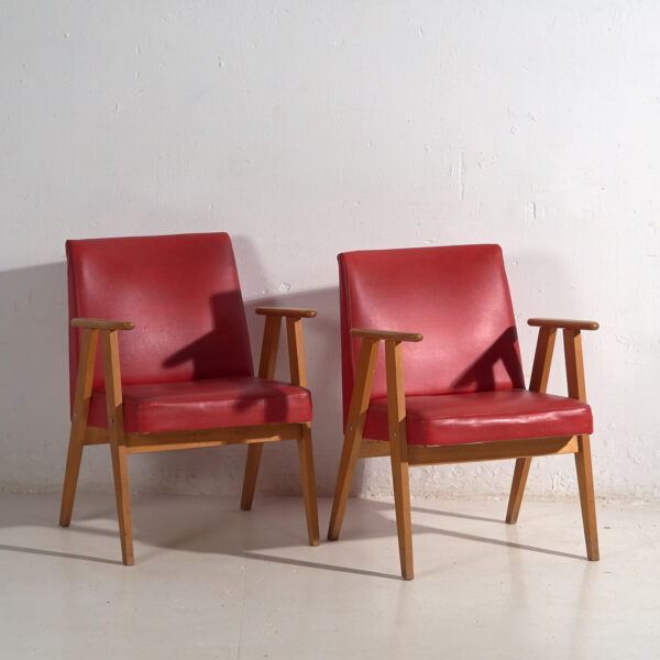 Sillones de estilo vintage color rojo (c.1960). Conjunto de 2 piezas
