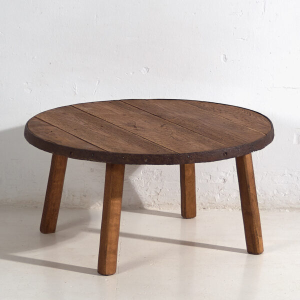 Mesa de centro redonda con borde metálico y de madera