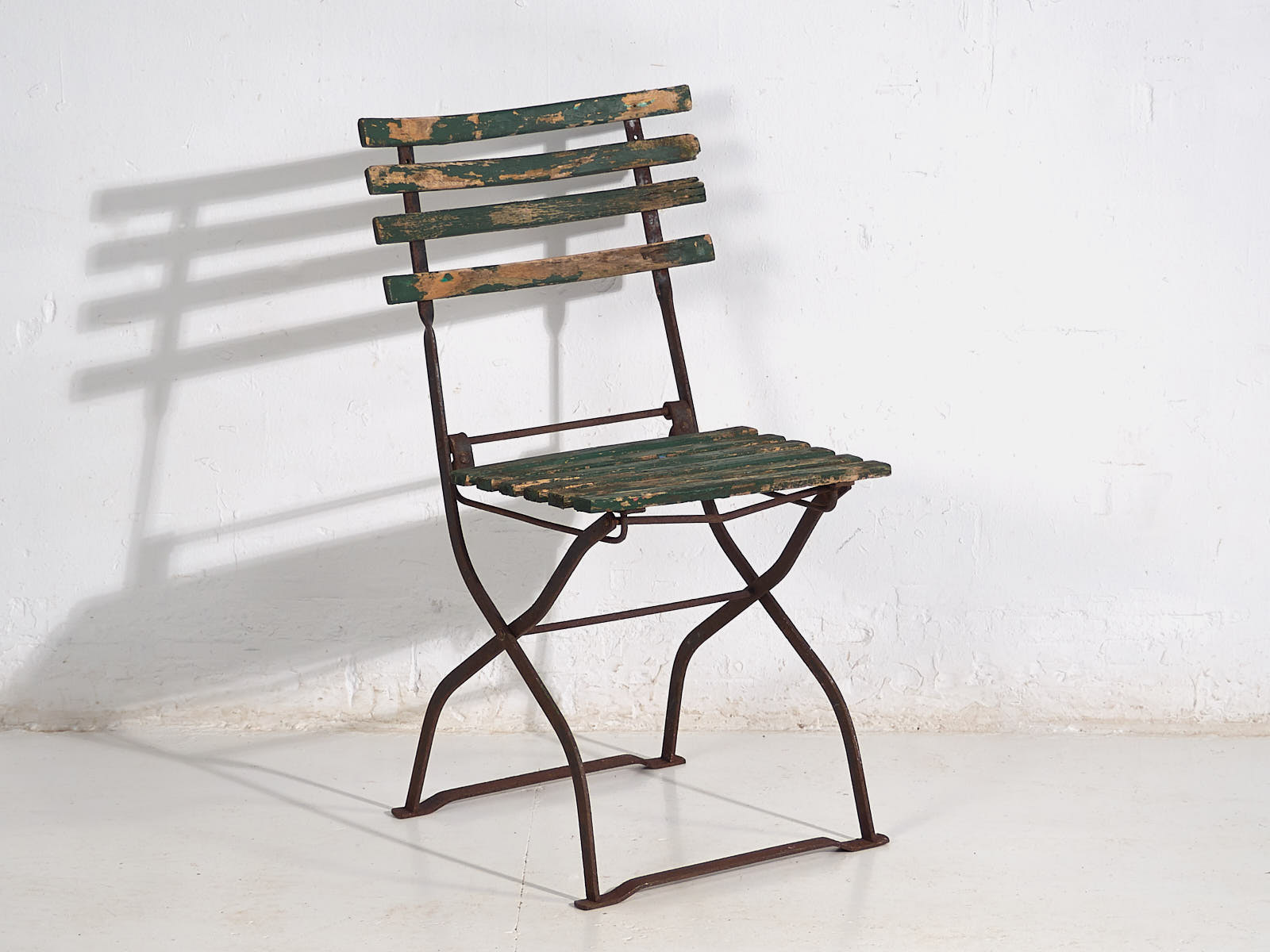 Antique outdoor folding chairs (c.1920). Set of 4 pieces #33