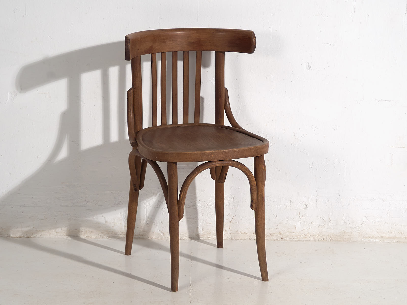 Anciennes chaises de bistro de style viennois (vers 1920). Ensemble de 4 pièces #1