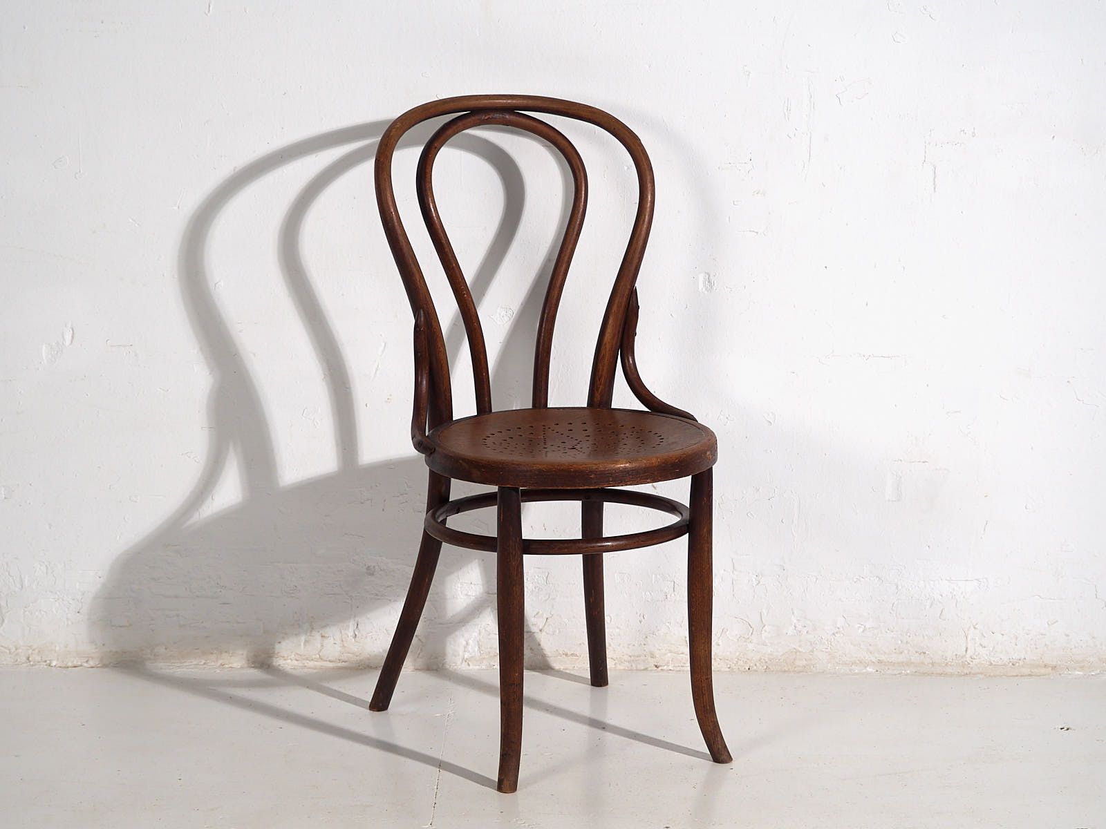 Paire de chaises viennoises anciennes (c.1920). Ensemble de 2 pièces n°2