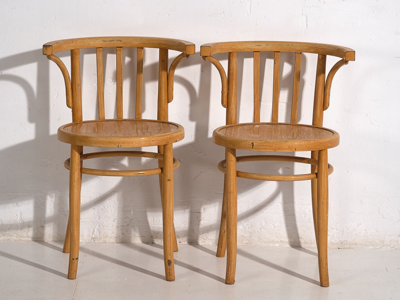 Antique chairs with armrests (c.1920). Set of 4 pieces #1