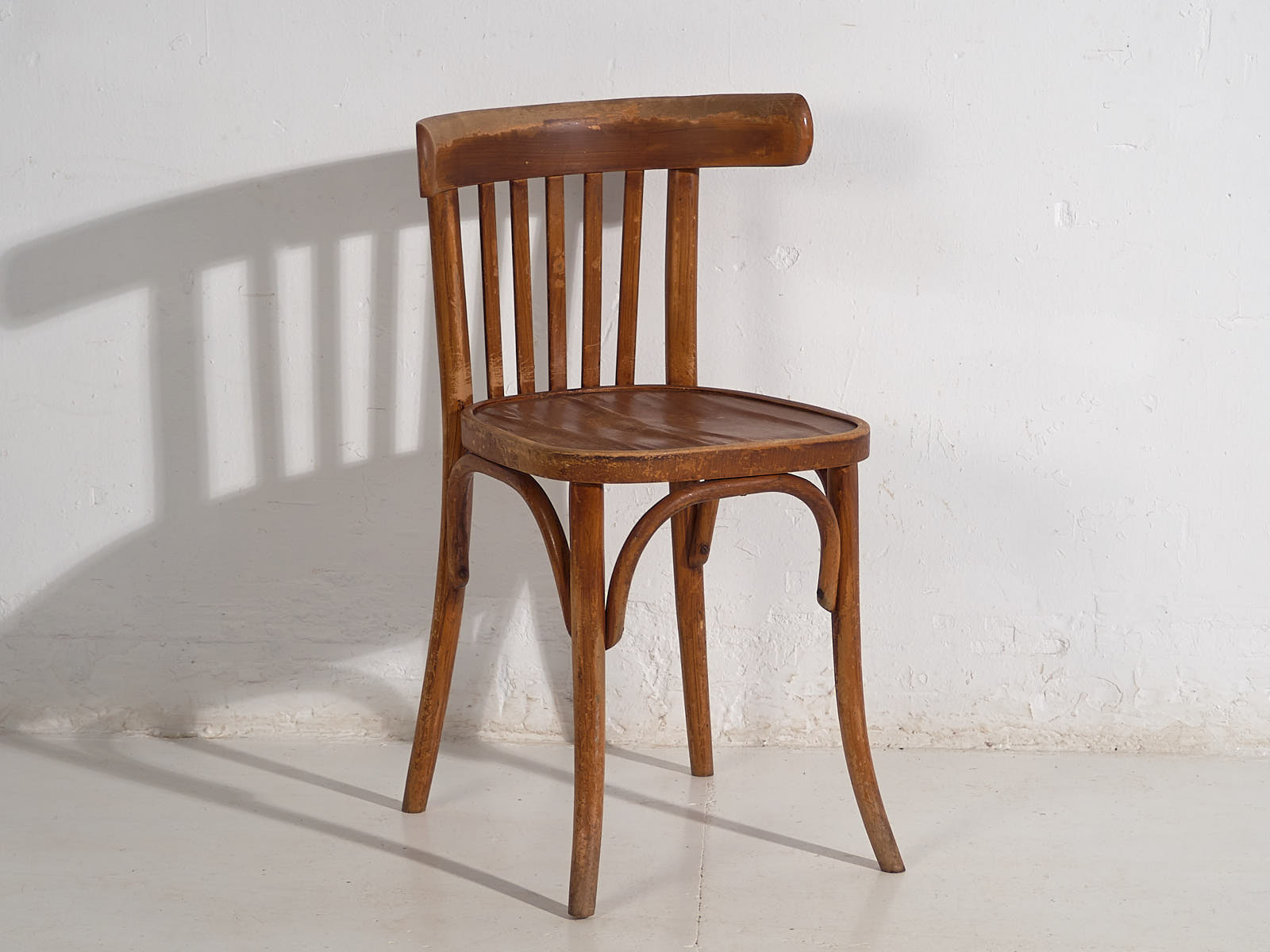 Chaises de bistrot anciennes (vers 1920). Ensemble de 4 pièces #1