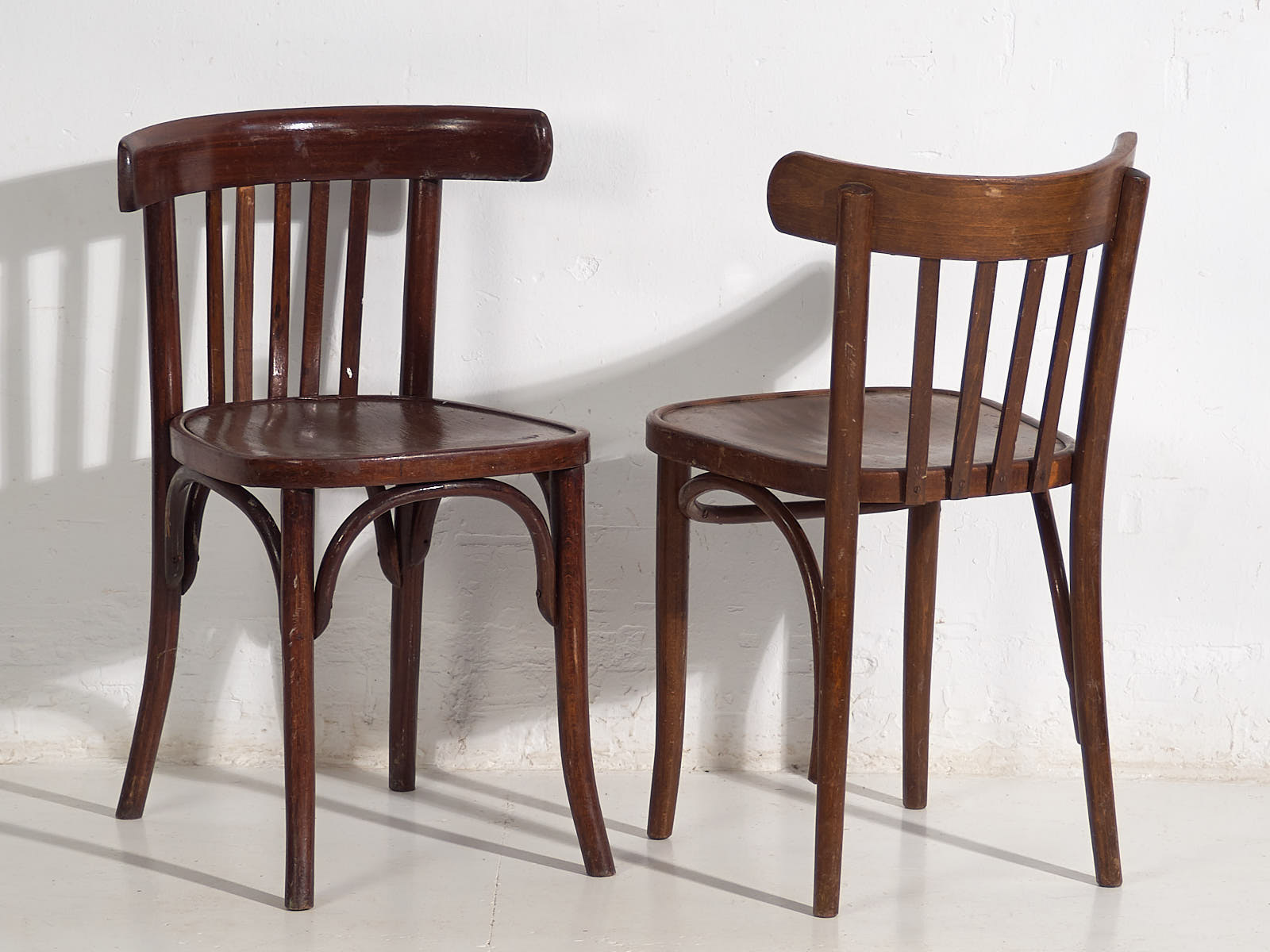 Chaises de bistrot anciennes (vers 1920). Ensemble de 4 pièces #1