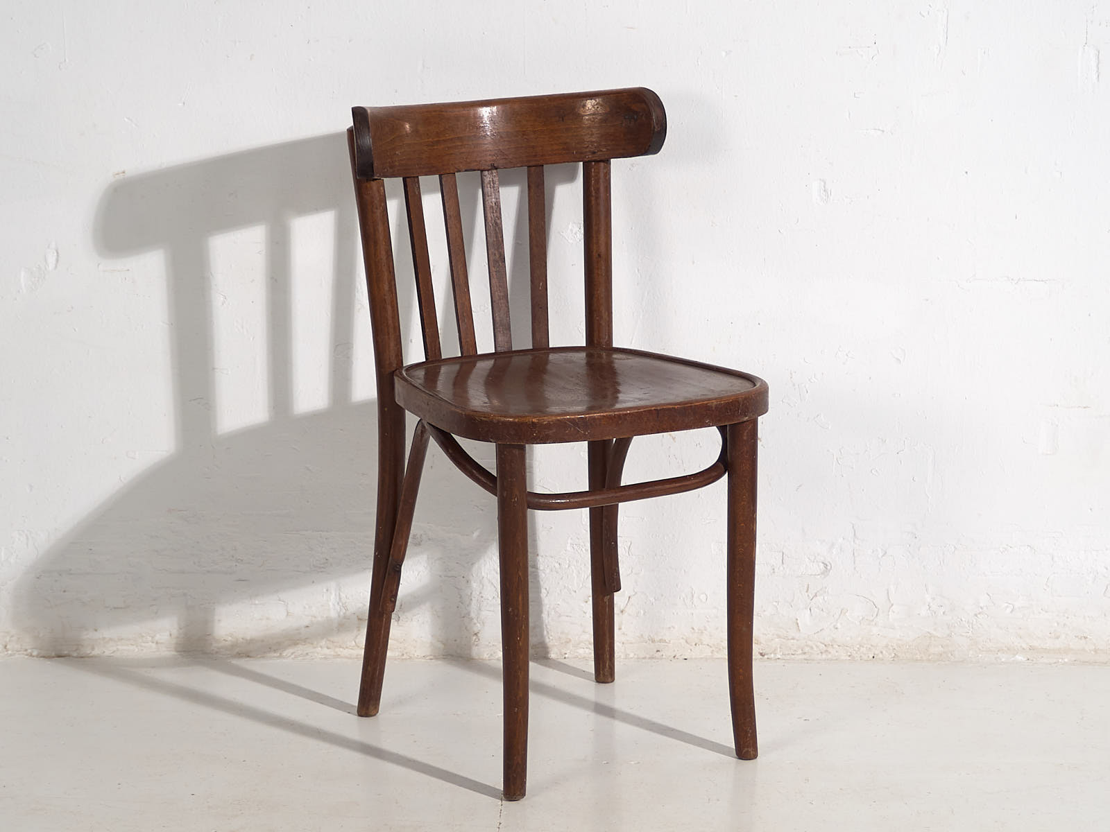 Chaises de bistrot anciennes (vers 1920). Ensemble de 4 pièces #1