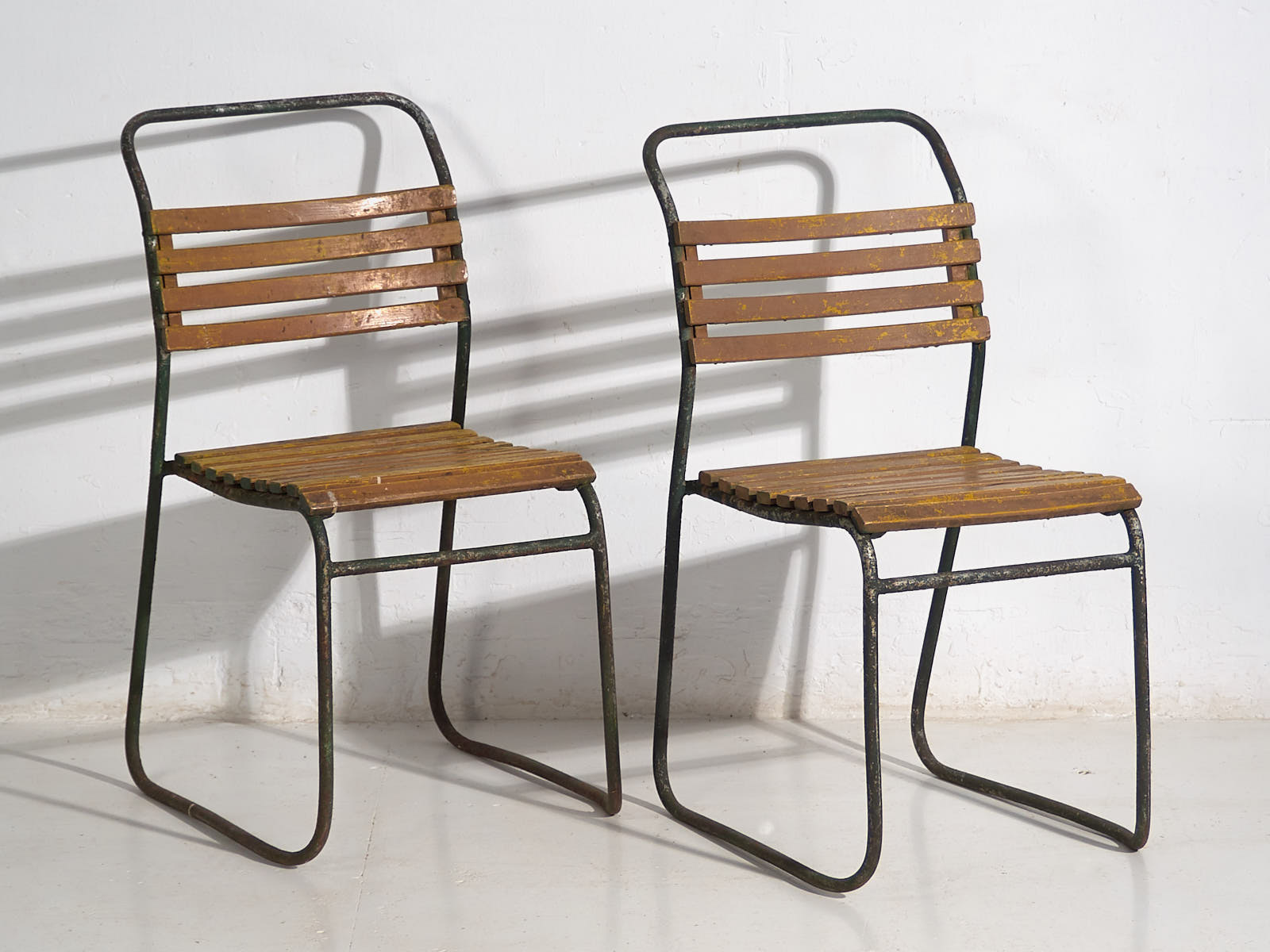 Antique garden chairs (c.1920). Set of 2 pieces #31