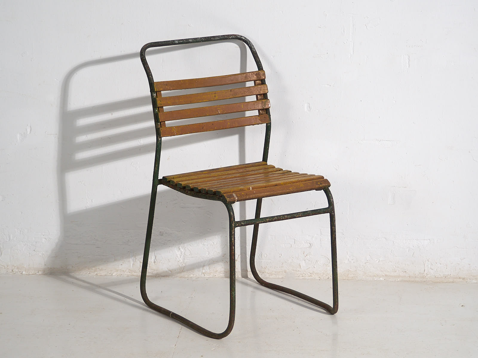 Antique garden chairs (c.1920). Set of 2 pieces #31