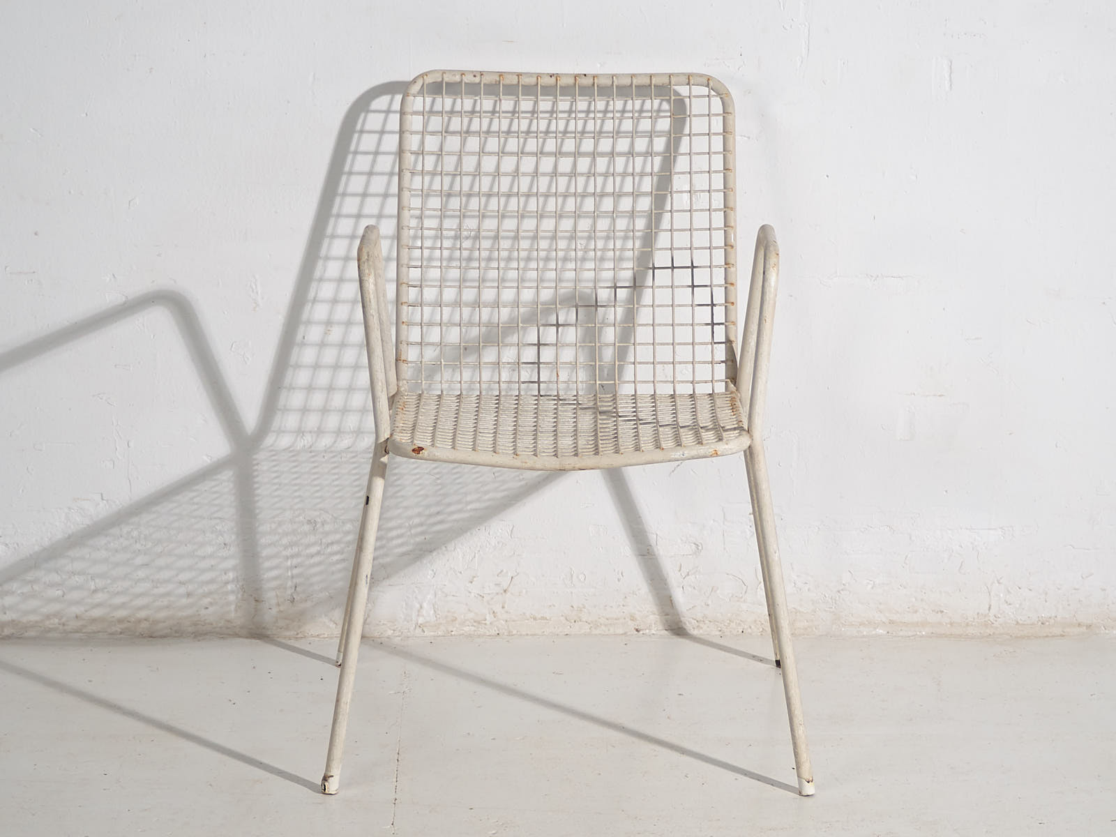 Chaises d'extérieur anciennes avec accoudoirs (vers 1920). Ensemble de 4 pièces n°4