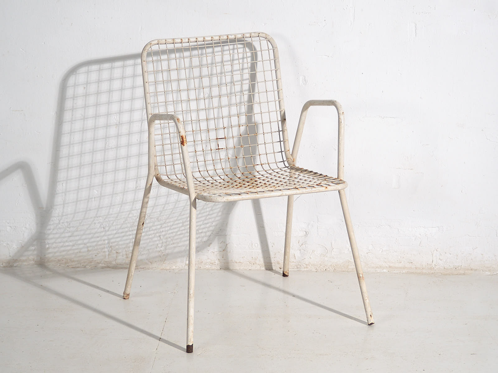 Chaises d'extérieur anciennes avec accoudoirs (vers 1920). Ensemble de 4 pièces n°4