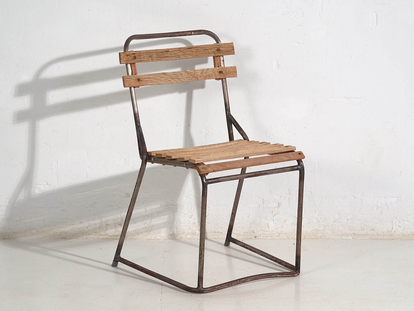 Antique outdoor chairs (c.1920). Set of 2 pieces #1