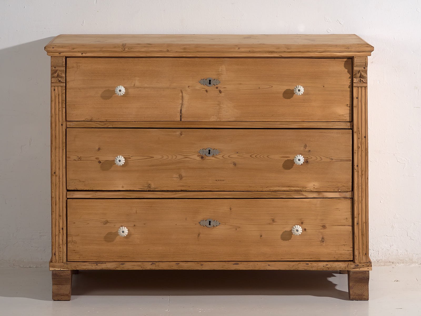 Antique bedroom dresser (c.1920) #15