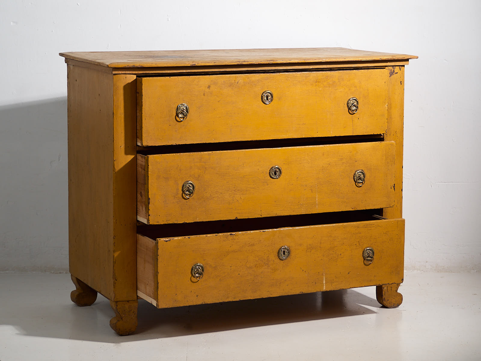Cómoda antigua con pátina de color ocre (c.1920) #76