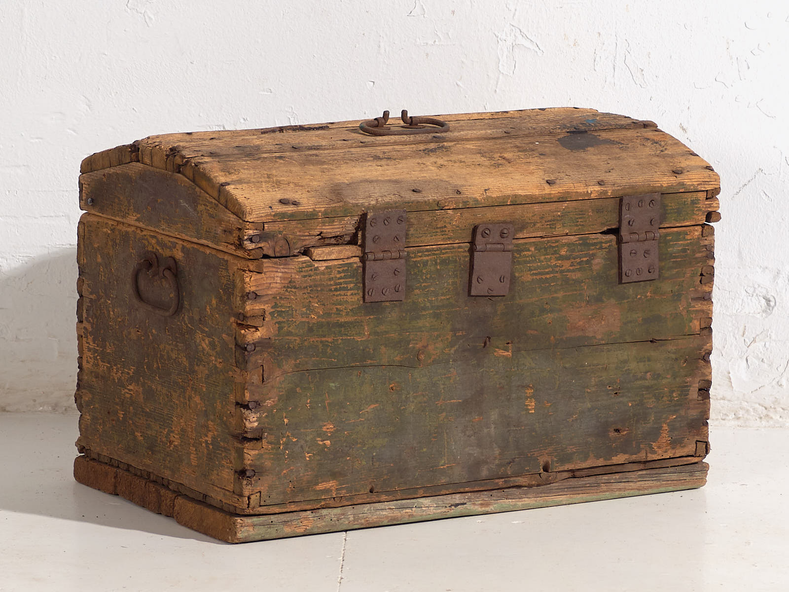 Cofre antiguo de estilo primitivo (c.1900) #4