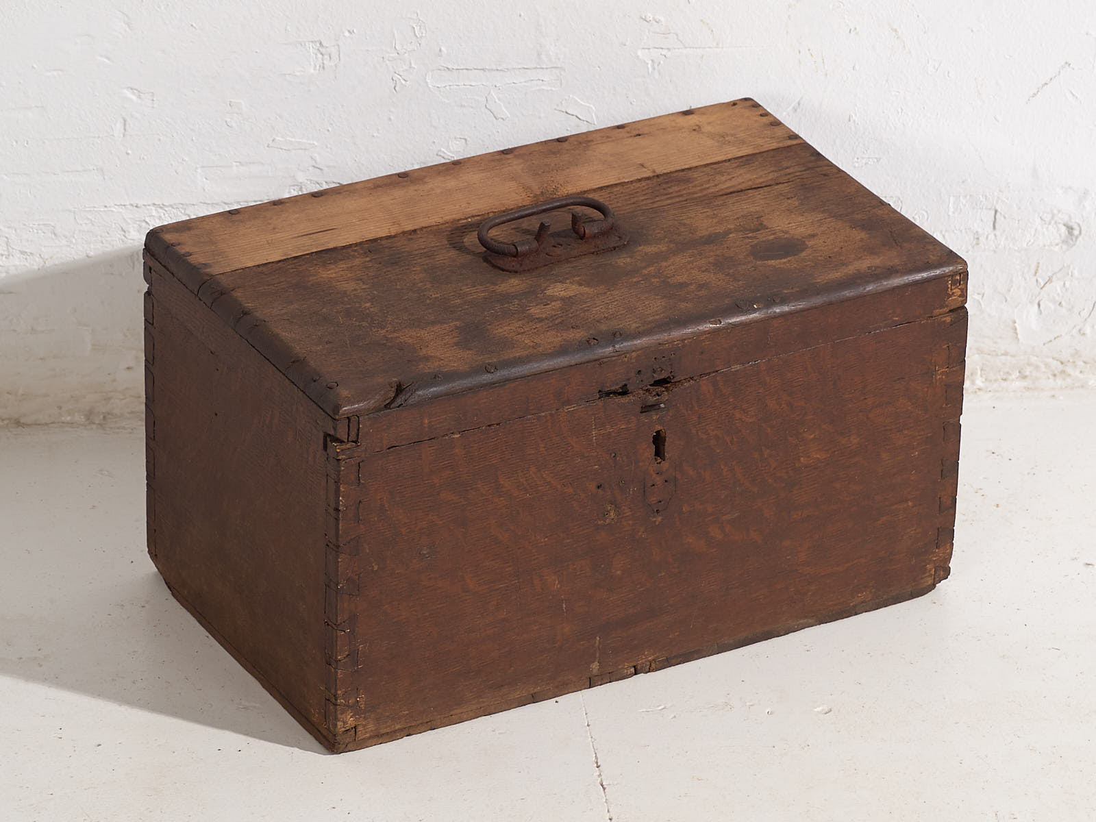 Pequeño cofre antiguo (c.1920) #8