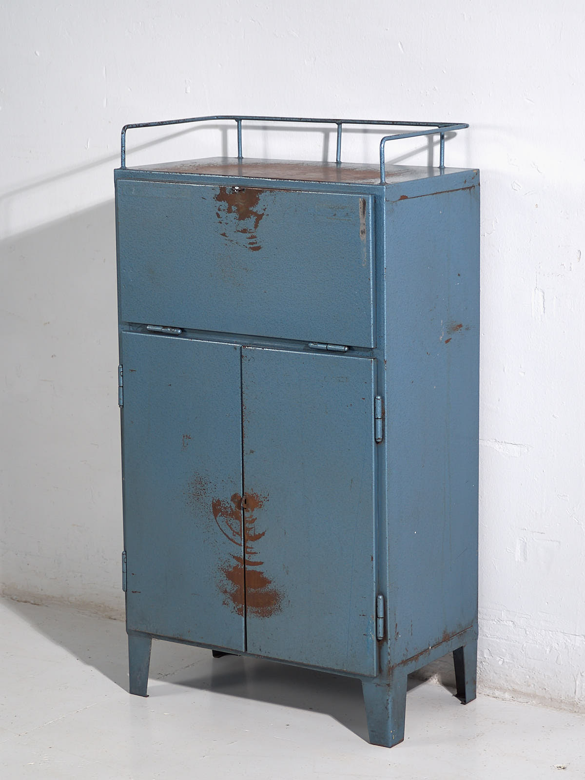 Vintage metal workshop cabinet (c.1950) #2
