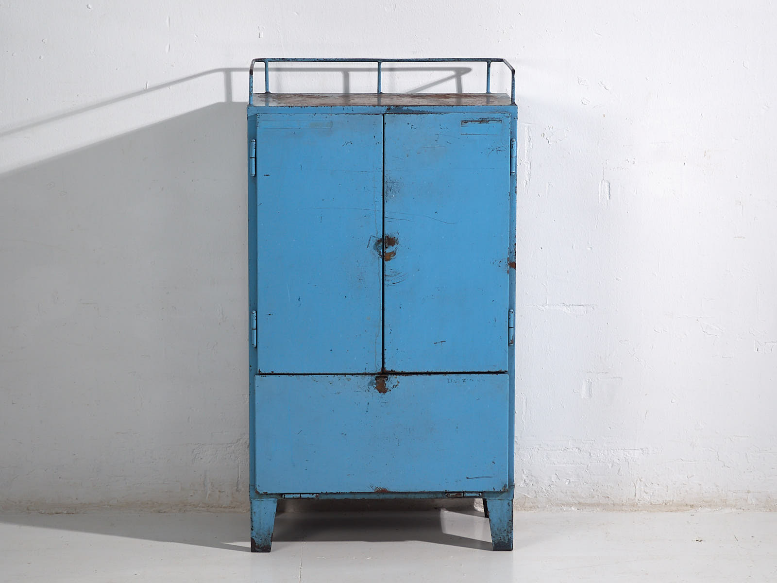 Vintage industrial style cabinet with blue patina (c.1950) #3