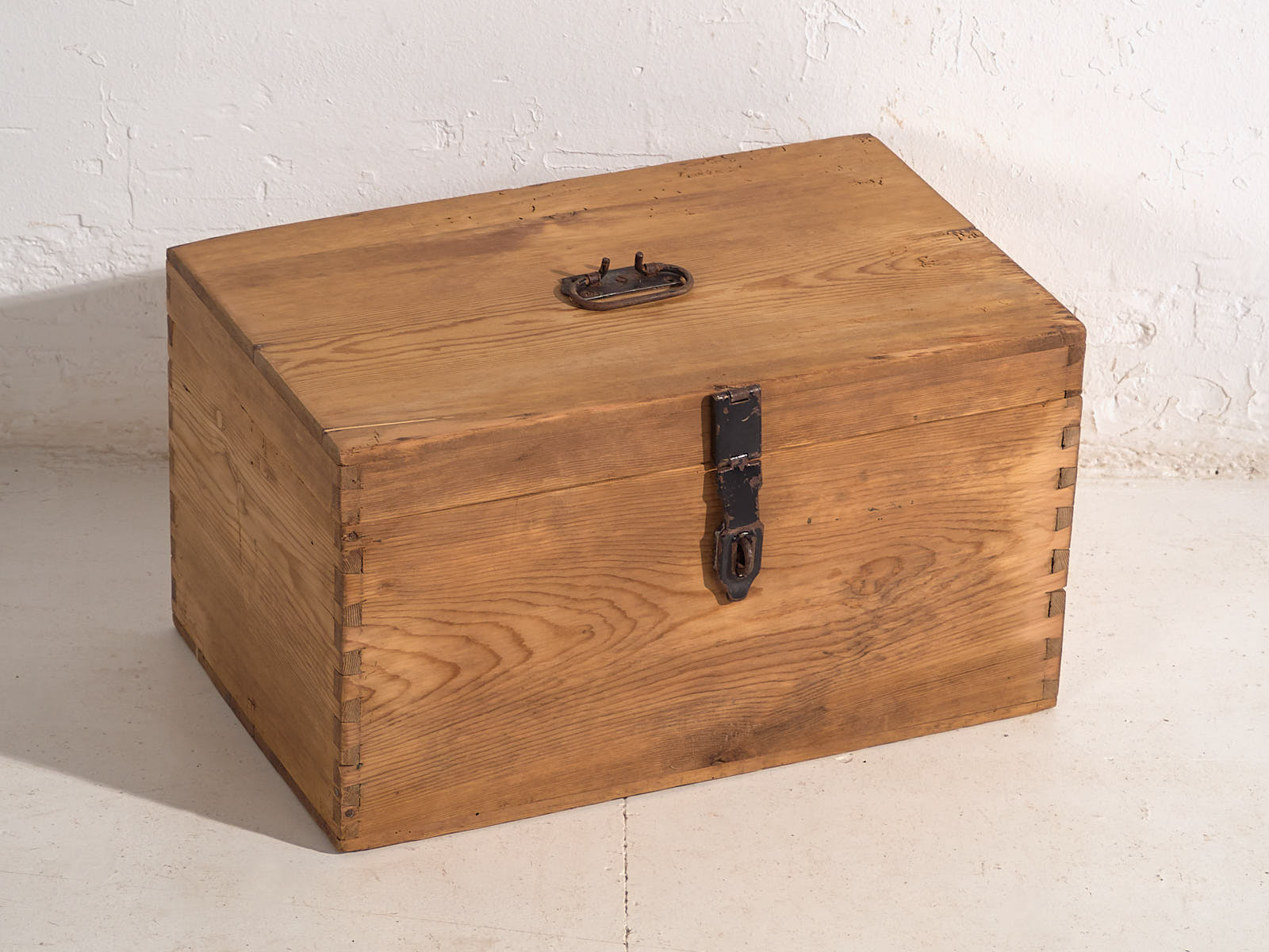 Pequeño cofre de almacenaje antiguo (c.1920) #3