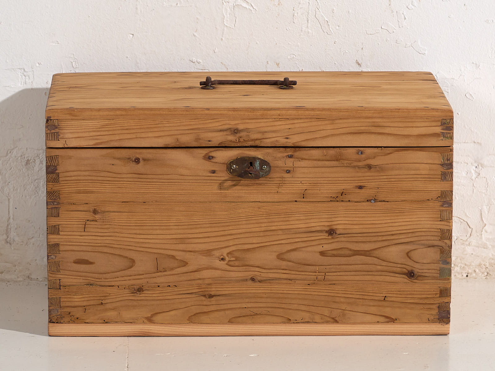 Cofre antiguo de madera maciza (c.1920) #6