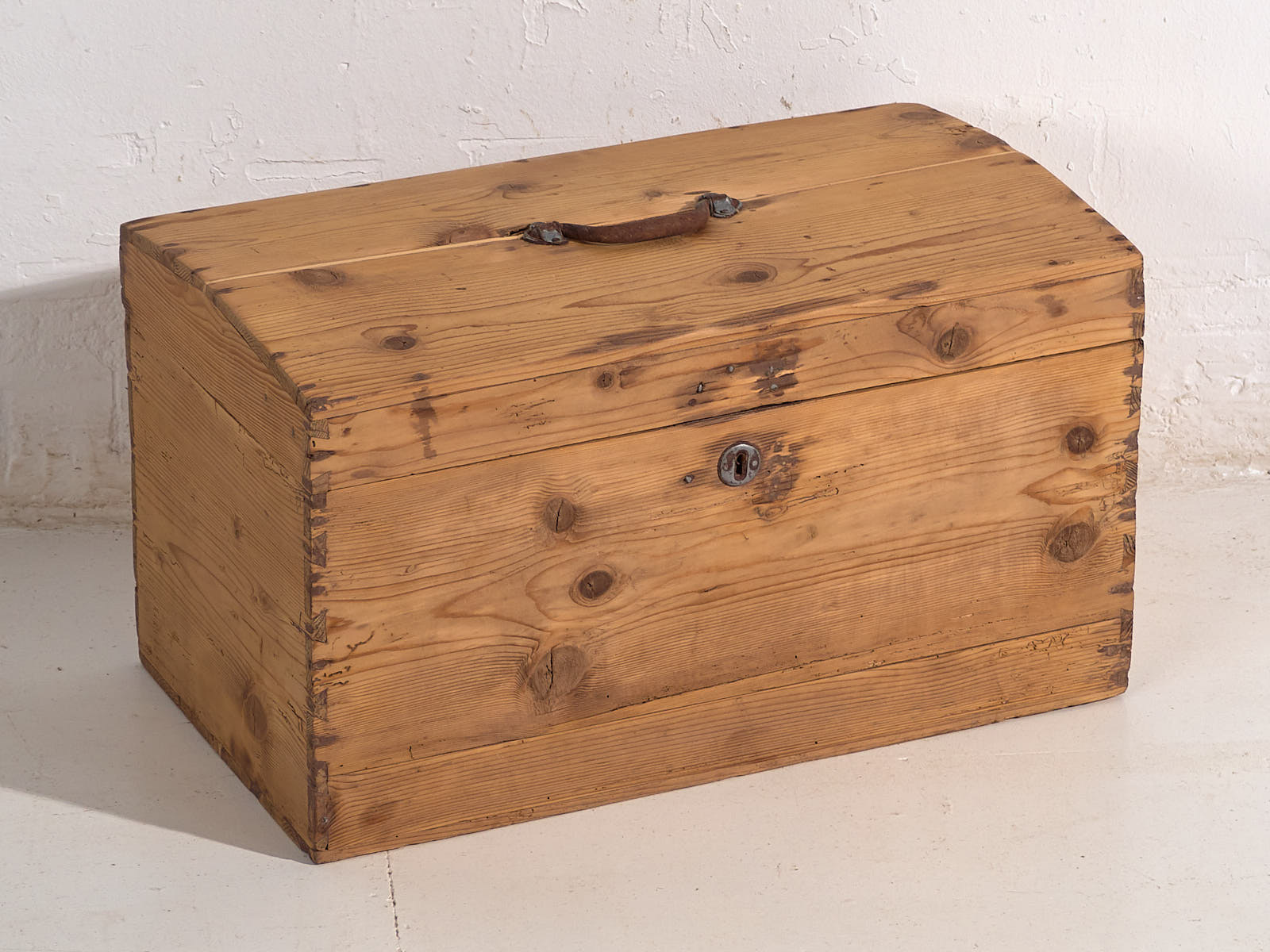 Petit coffre ancien (c.1920) #8