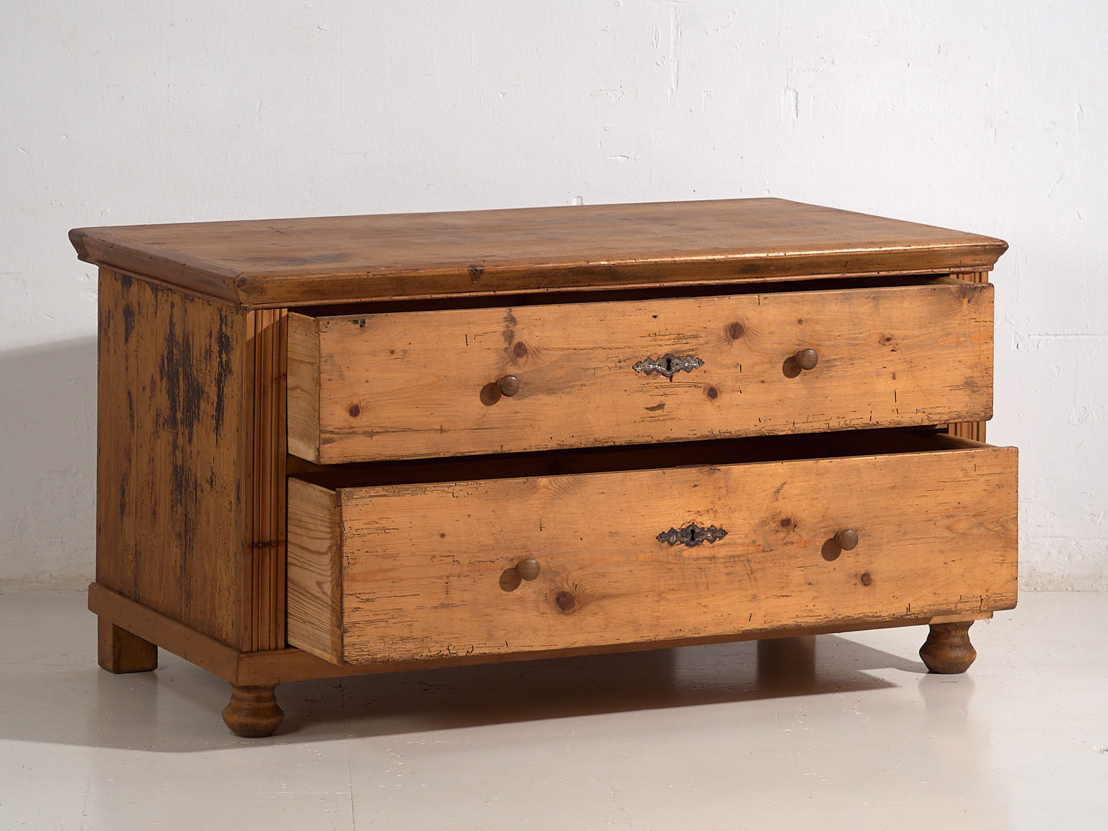 Cómoda pequeña antigua (c.1920) #84